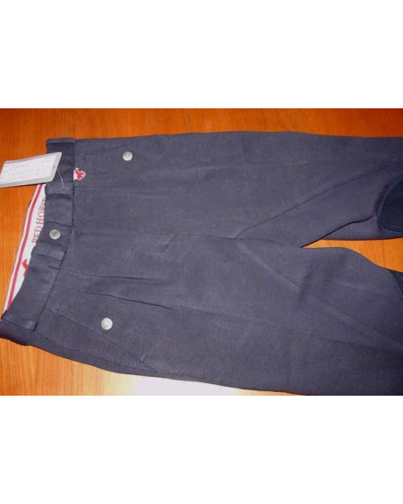 Red Horse Nicole, bandplooi, steekzak, zitnaad