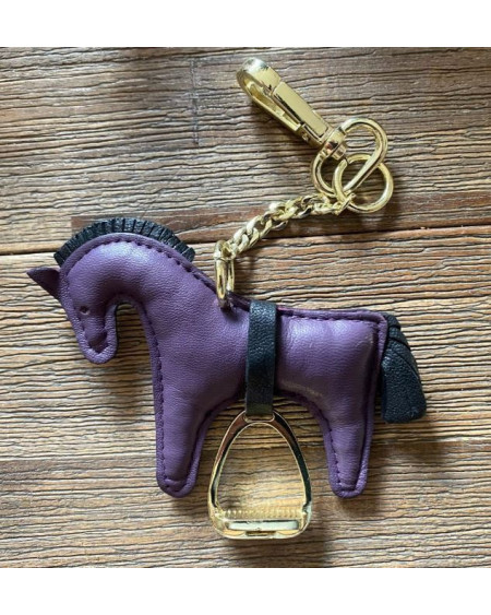 HKM sleutelhanger Amadeus met stijgbeugel, Zwart of Paars