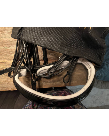 Kavalkade Stang- en Trenshoofdstel Antonia, Zwart/witte lak neusriem, Zwart