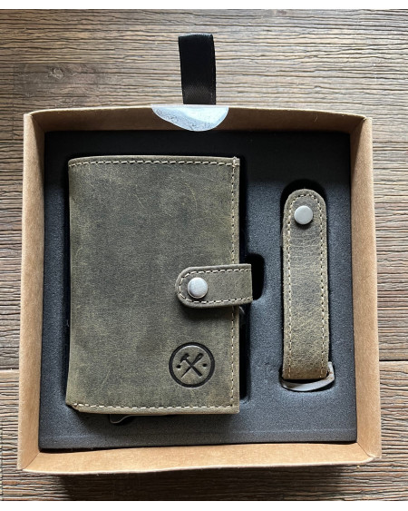 Hide & Stitches Giftset Hide & Stitches Idaho safety wallet & sleutelhanger 20208, Olijfgroen